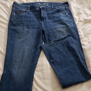 American Eagle 360° super stretch kick boot jean